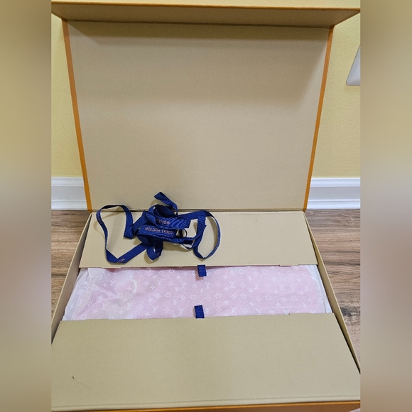 💕🎉🎉2 X HOST PICK🎉🎉💕New Louis Vuitton towel pink - Picture 3 of 13